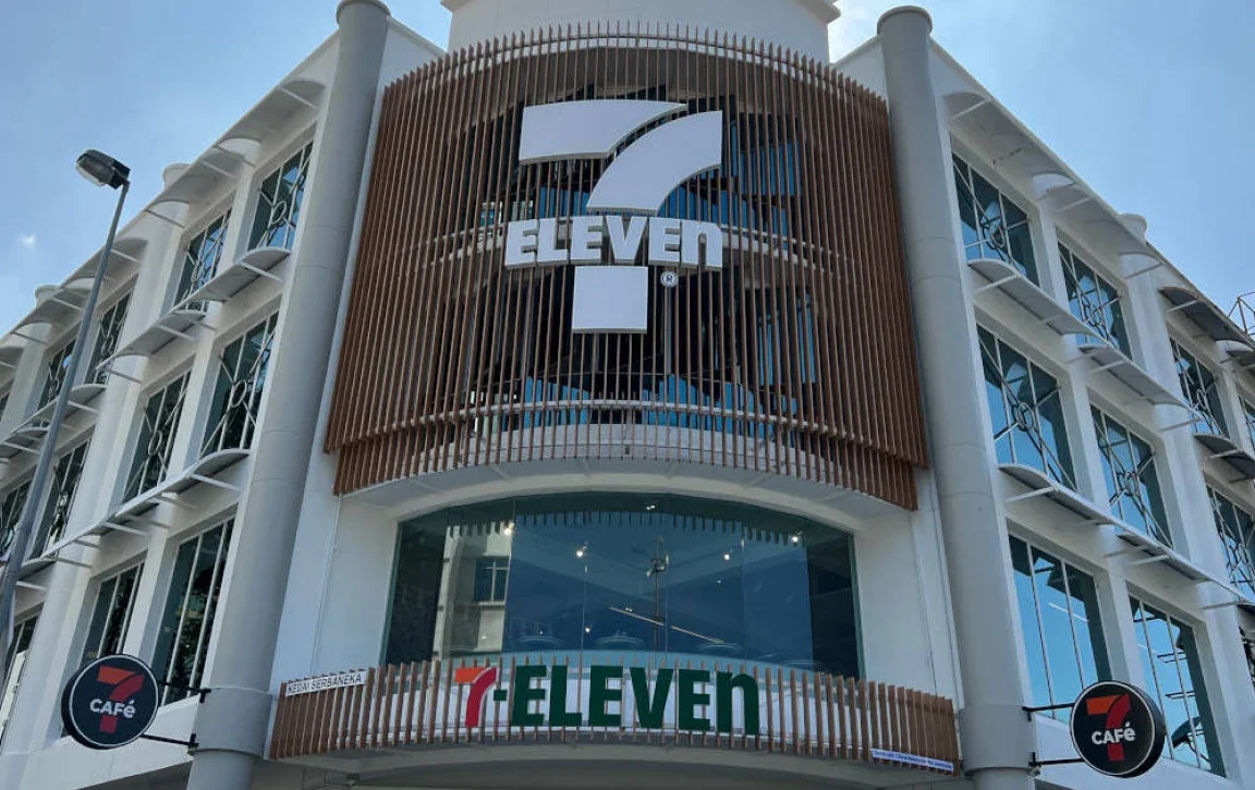 7 eleven 7 cafe