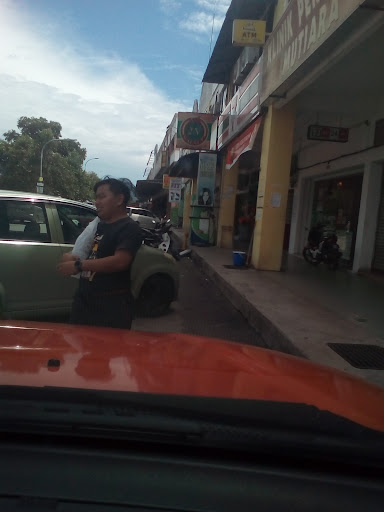 Jalan Peramu
