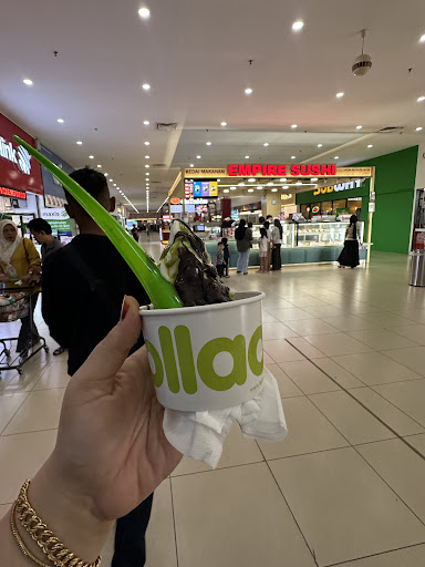 llaollao C-Mart Nibong Tebal llaollao C-Mart Nibong Tebal