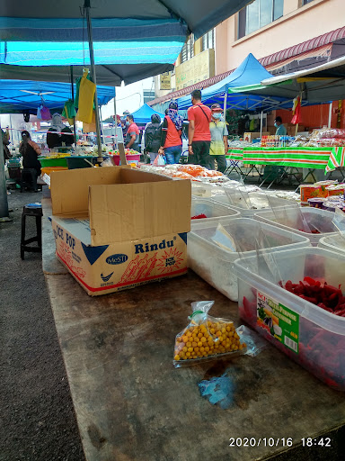 Pasar Malam Pekan Lama Parit Buntar