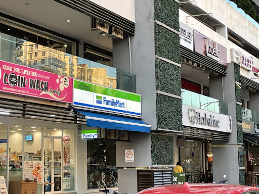 FamilyMart Summerton