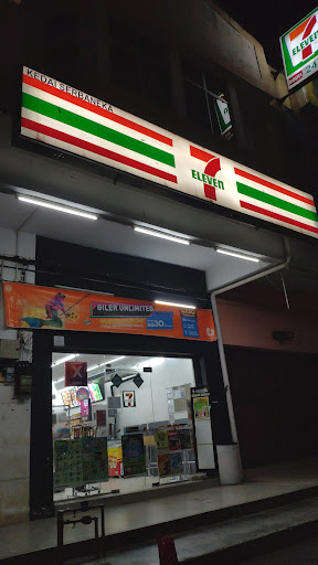 7-11 Taman Bahagia