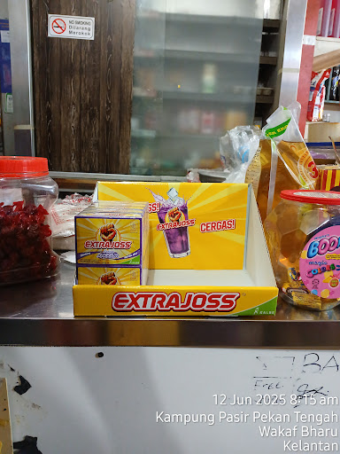 Kedai Runcit Tok Wan Dan Kak Yam