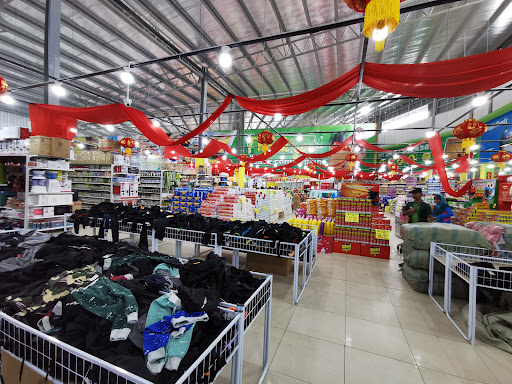 Everwin Supermarket (Pujut)