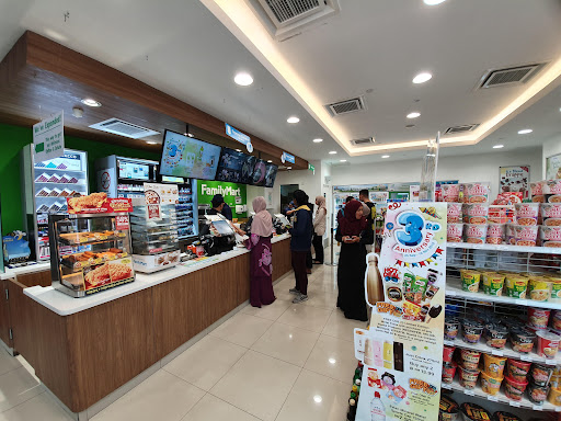 FamilyMart DPulze