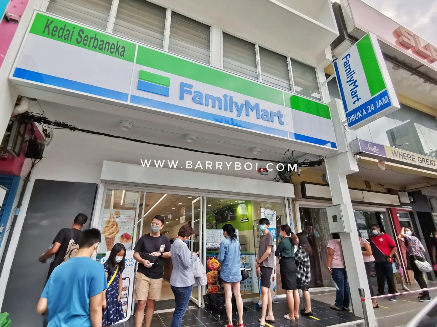 familymart jalan tun abdul aziz