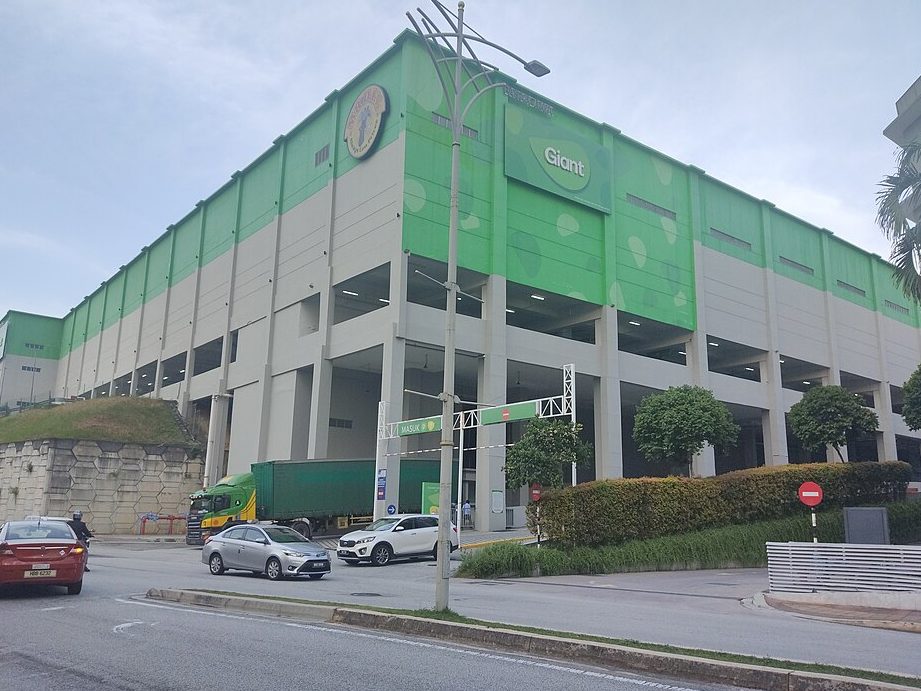 giant kota damansara