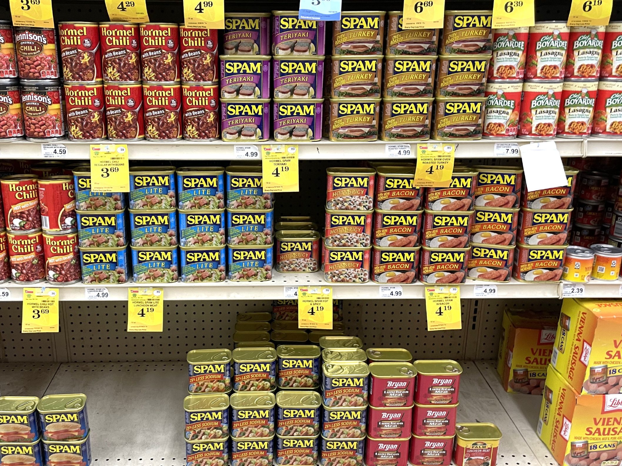 h i groceries and bakery ingredients