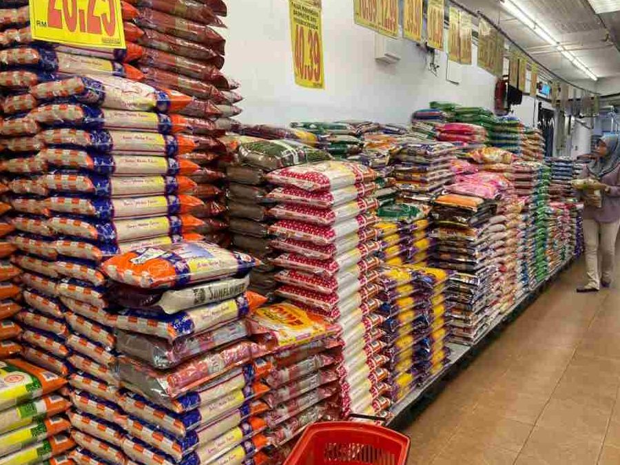 kedai runcit dan santan mi za