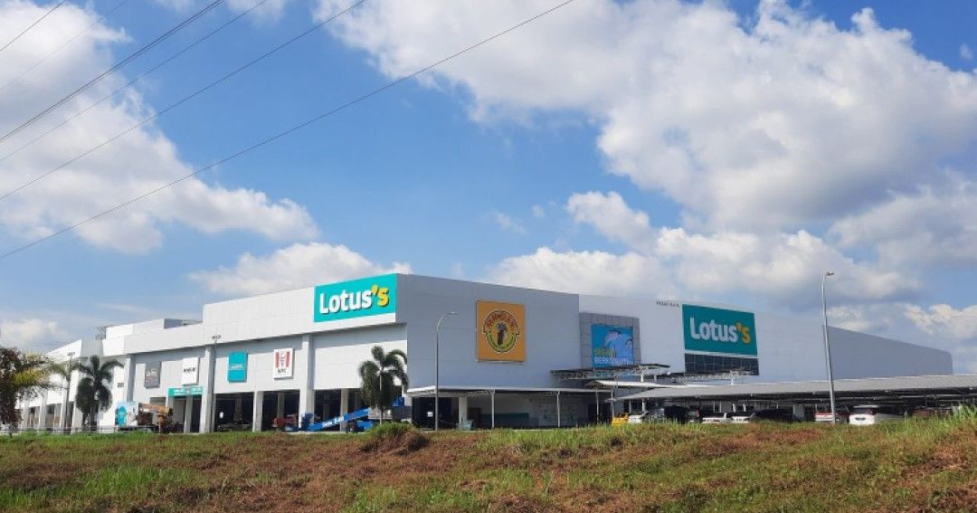 lotuss manjung seri manjung perak