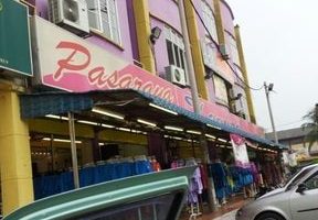 Pasaraya Karnival