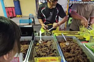 Raub Sunday Morning Market (Pasar Minggu Pagi Raub)