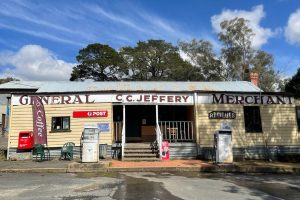 Tharwa Market