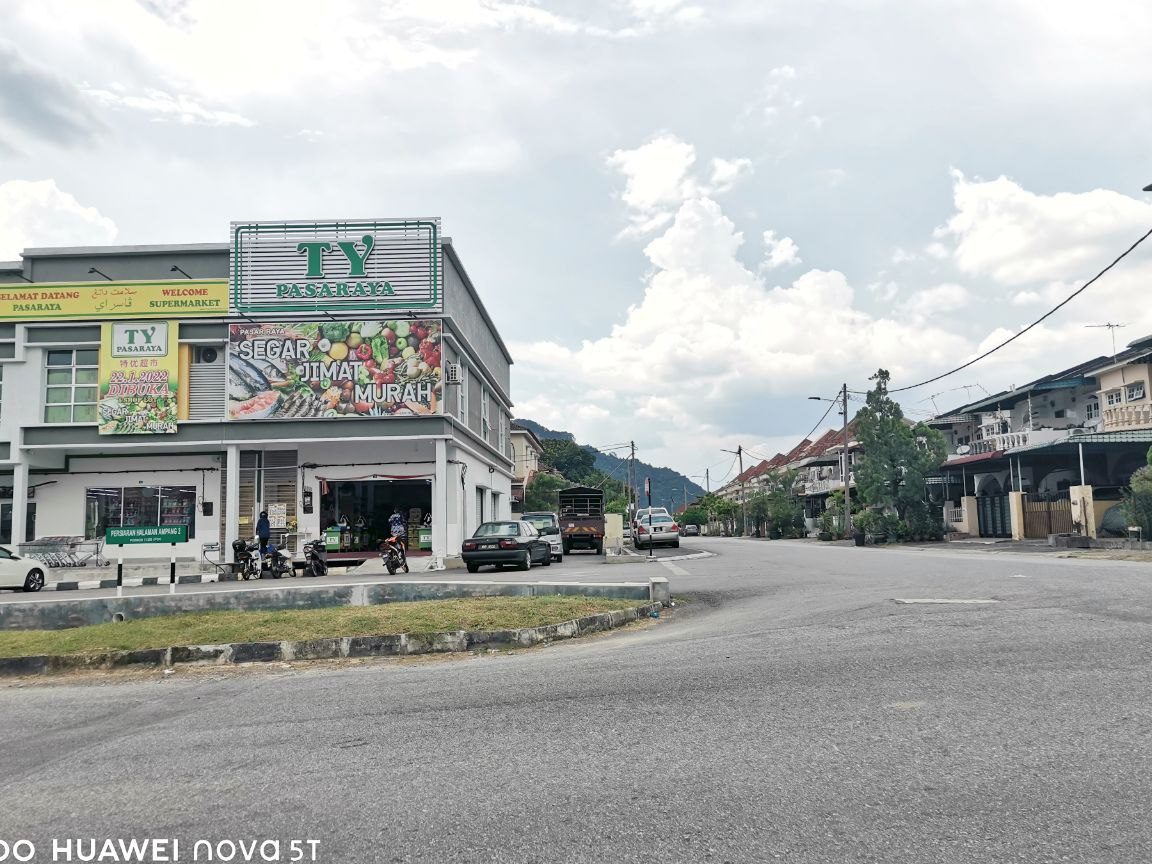 ty pasarraya batu gajah