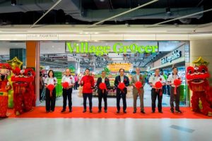 Village Grocer – 168 Park Mall